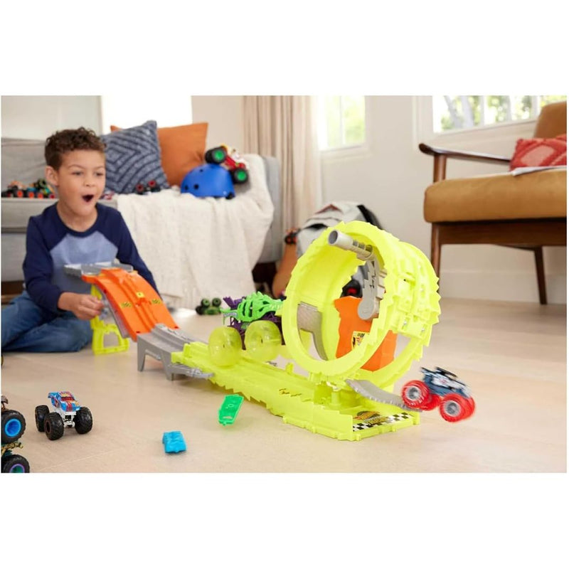 Hot Wheels Monster Trucks Track Set