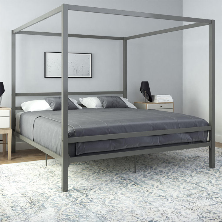Isabelle & Max Mifflinville Canopy Bed