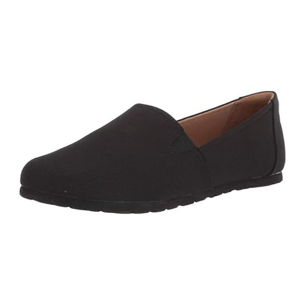 Amazon Essentials Women's Casual Slip-On Canvas Flat