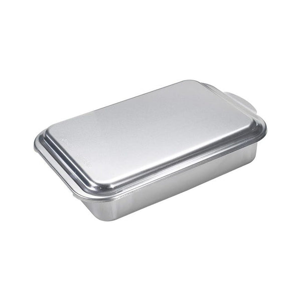 Nordic Ware Classic Metal 9x13 Covered Cake Pan