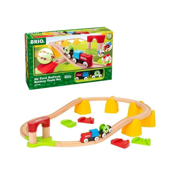 25 Piece BRIO World Battery Operated Wood Train Set