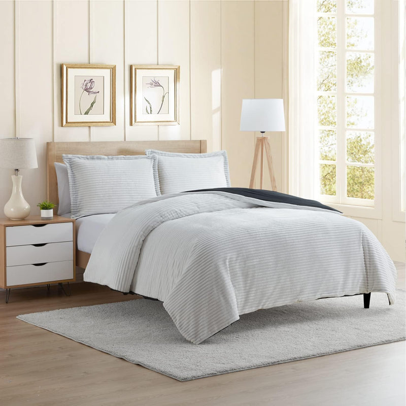 3-Pcs Hearth & Harbor Premium Flannel Duvet Cover Set