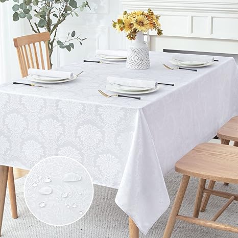 Elegant Jacquard Pattern Tablecloth