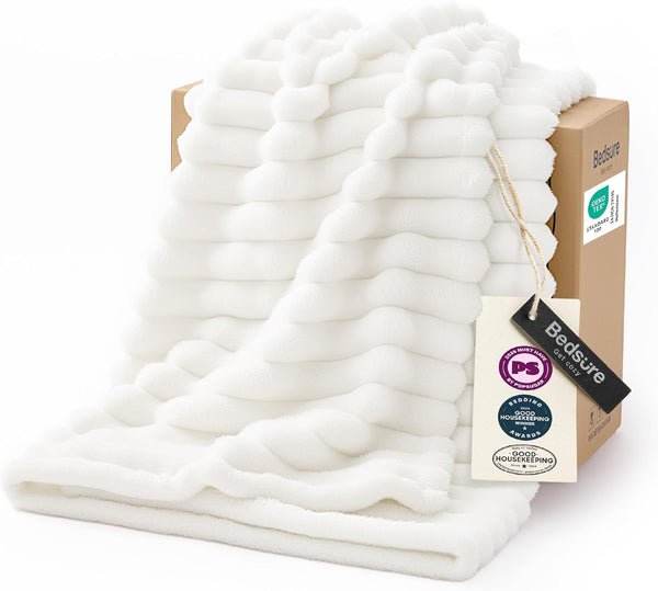 50x60-Inch Bedsure GentleSoft Throw Blanket