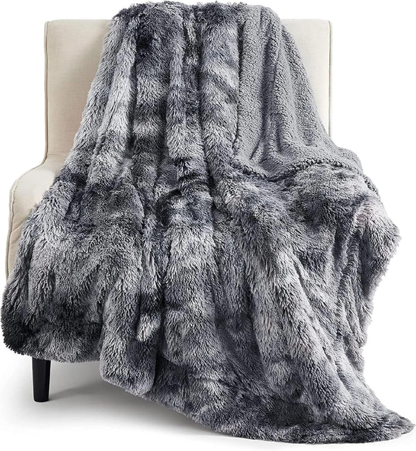 Bedsure Faux Fur Sherpa Fleece Throw Blanket