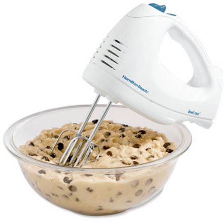 Hamilton Beach 6-Speed Hand Mixer with Snap-On Case Via Walmart